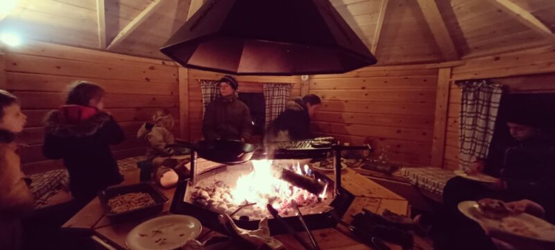 Eten in grill hut