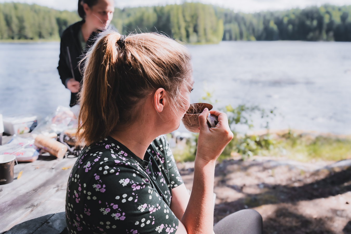 rivier wandelreis vrouwen